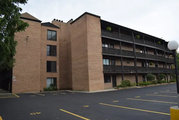 460 N Main Street #N306A, Wauconda, IL 60084