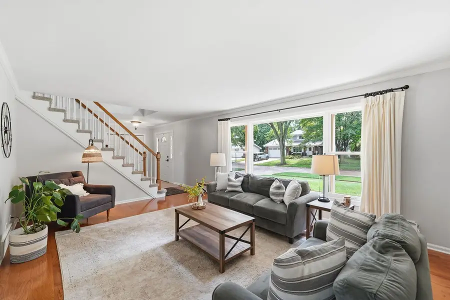 1112 Regency Lane, Libertyville, IL 60048 - #2