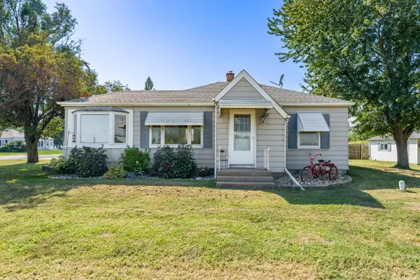 27 Suburban Heights, Milan, IL 61264