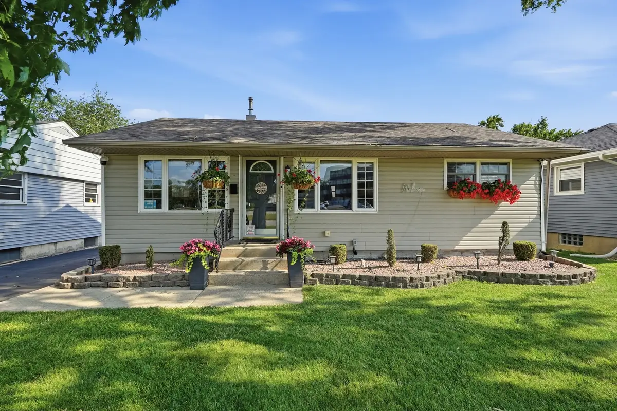 139 W 10th Street, Chicago Heights, IL 60411 - #1
