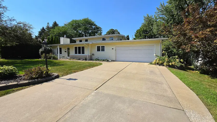 1410 Broadview Drive, Bettendorf, IA 52722 - #3