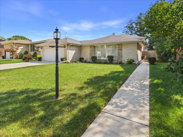 1511 Miami Lane, Des Plaines, IL 60018