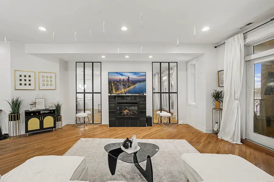 Address Withheld By Seller, Chicago, IL 60637 - #2