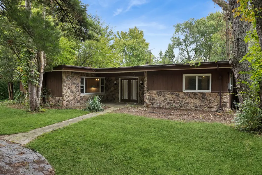 9041 Maple Avenue, Burr Ridge, IL 60527 - #2