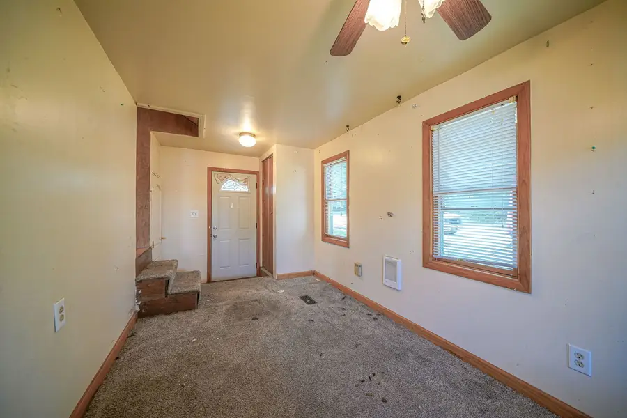 710 Glidden Avenue, Dekalb, IL 60115 - #3