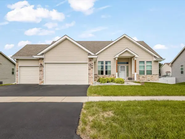 411 Hughes Parkway, Poplar Grove, IL 61065