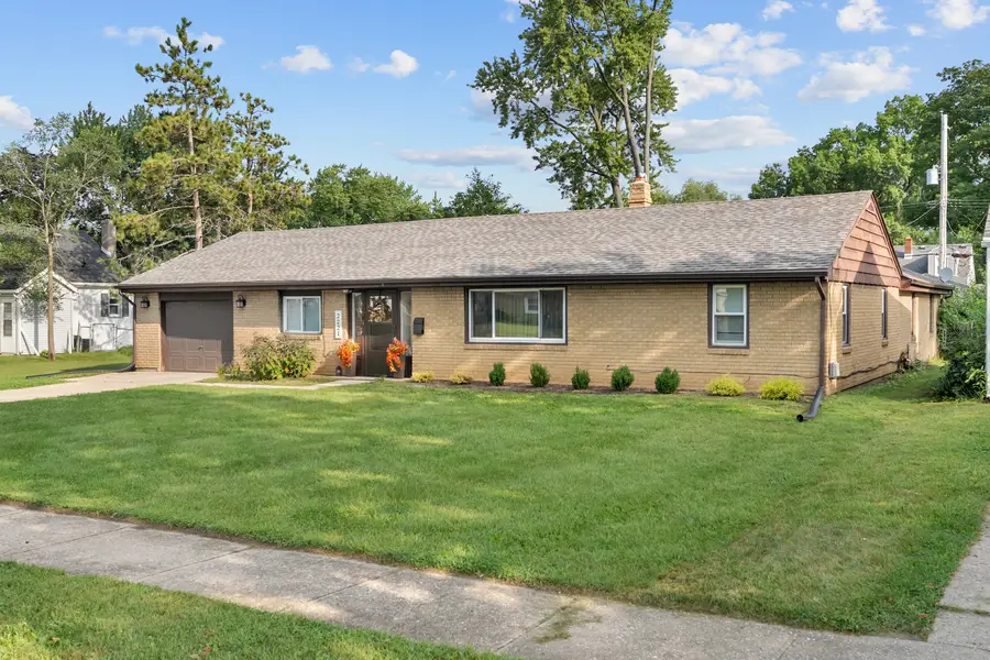 2221 Sharon Avenue, Rockford, IL 61103 - #3