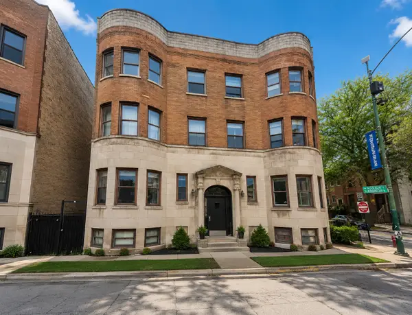 925 W Addison Street #2C, Chicago, IL 60613