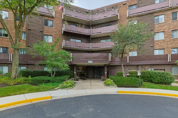 840 Wellington Avenue #501, Elk Grove Village, IL 60007