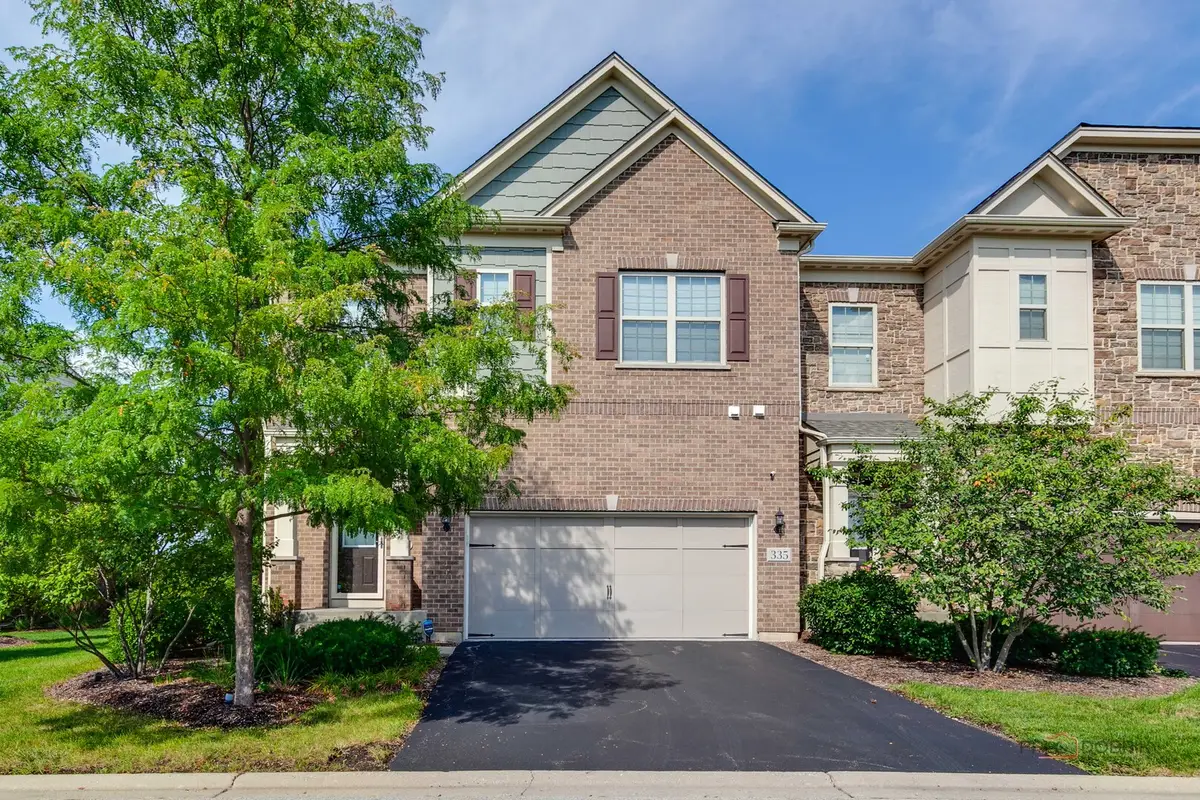 335 Camberley Lane, Lincolnshire, IL 60069 - #1