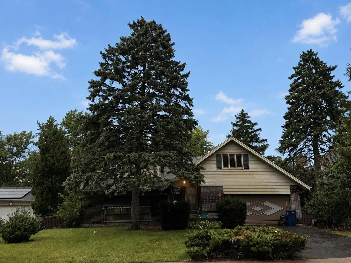 2720 Appletree Lane, Northbrook, IL 60062 - #1