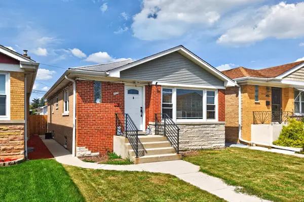 5440 N Mobile Avenue, Chicago, IL 60630