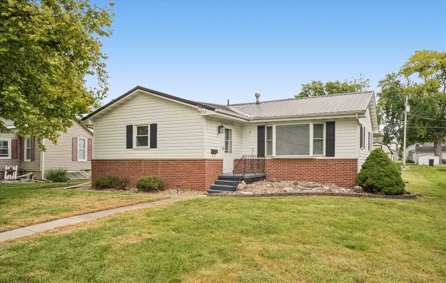 220 S State Street, Gibson City, IL 60936 - #2