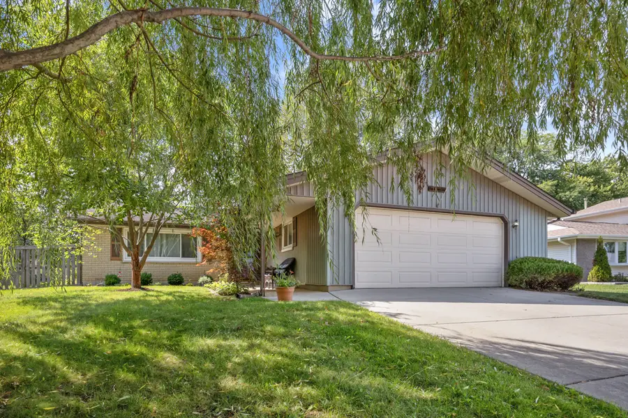 124 Patricia Drive, Schaumburg, IL 60193 - #3