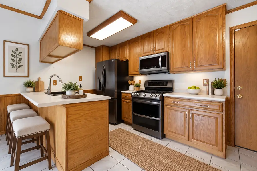 927 Shiloh Court, Joliet, IL 60431 - #2