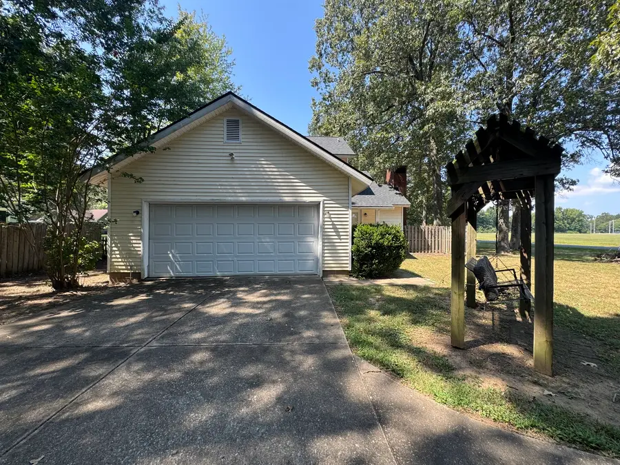 2 Hickory Lane, Metropolis, IL 62960 - #2