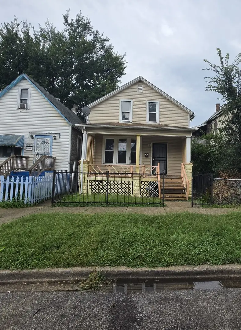 11566 S Lafayette Avenue, Chicago, IL 60628 - #1