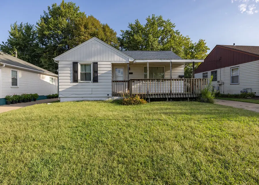 1406 25th Avenue, Clinton, IA 52732 - #2