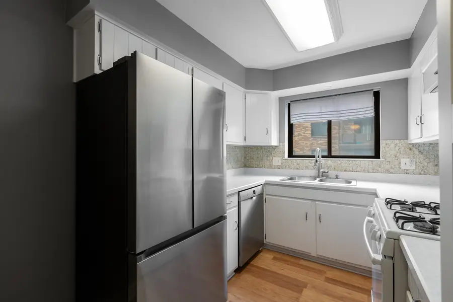 110 S Dunton Avenue #2F, Arlington Heights, IL 60005 - #3