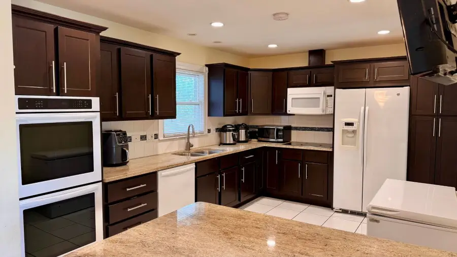 539 E 169th Street, South Holland, IL 60473 - #3