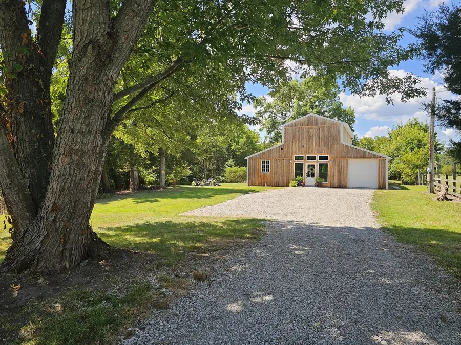 2673 County Farm Road, Salem, IL 62881 - #3