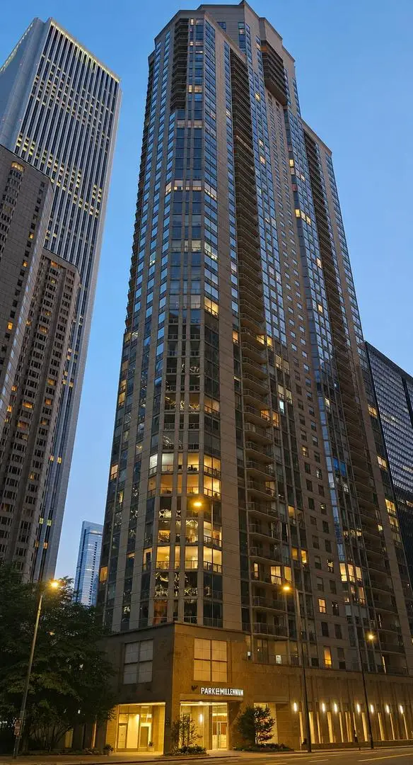 222 N Columbus Drive #3102, Chicago, IL 60601