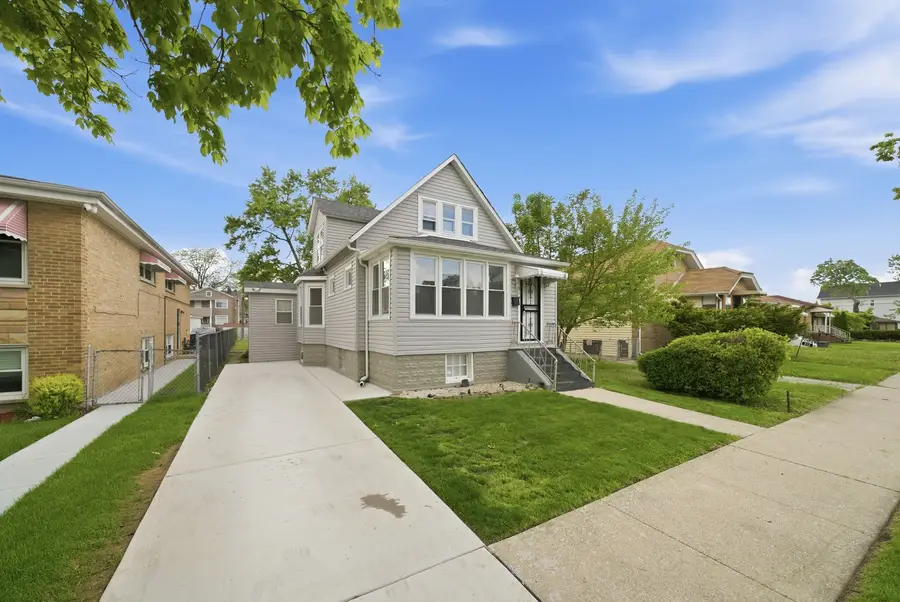 814 S 11th Avenue, Maywood, IL 60153 - #2