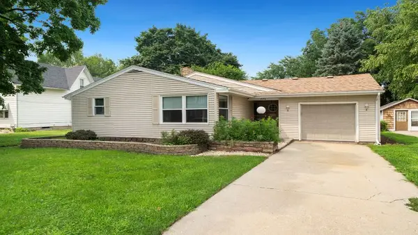 225 E 4th Street, Byron, IL 61010