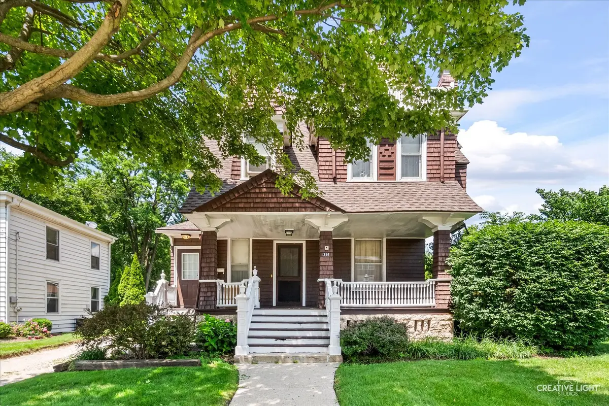 386 E Chicago Street, Elgin, IL 60120 - #1
