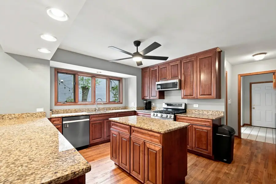 143 Mccullom Street, Crystal Lake, IL 60014 - #3