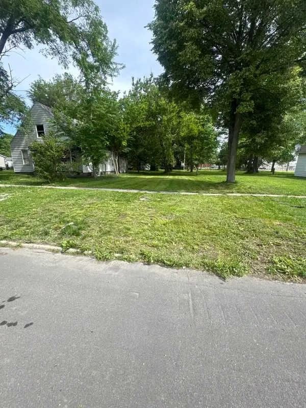 1521 E Matheny Avenue, Springfield, IL 62702