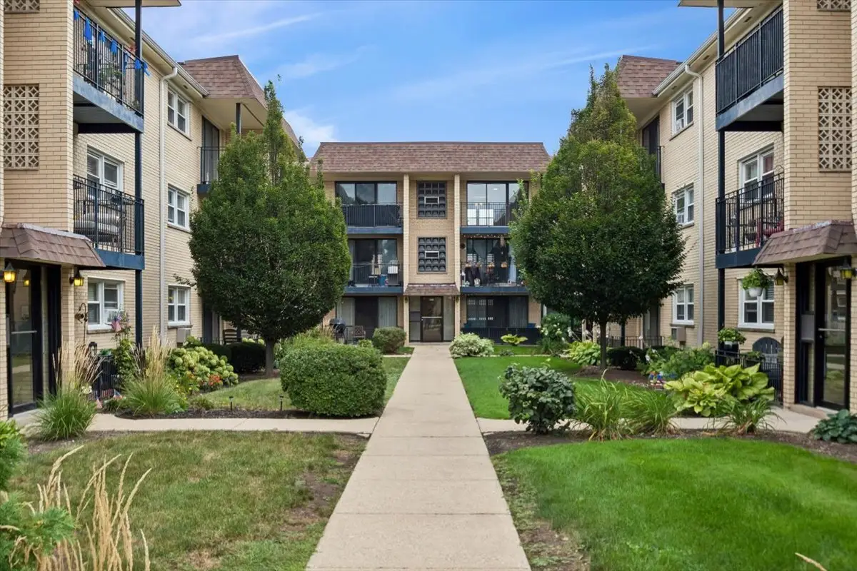 6551 N Harlem Avenue #3S, Chicago, IL 60631 - #1