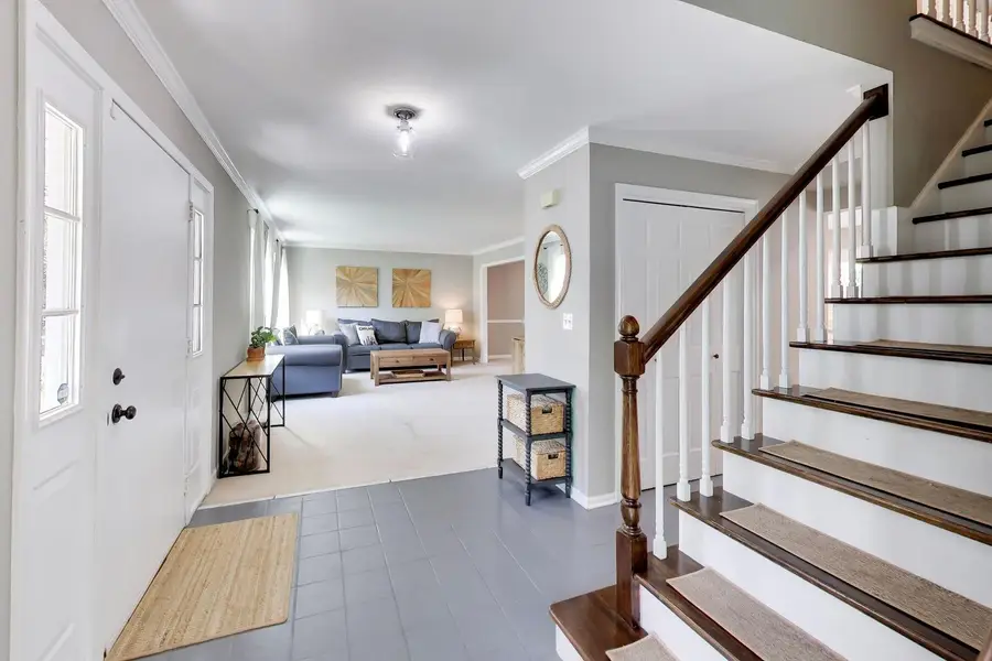 925 Hidden Lake Road, Naperville, IL 60565 - #3
