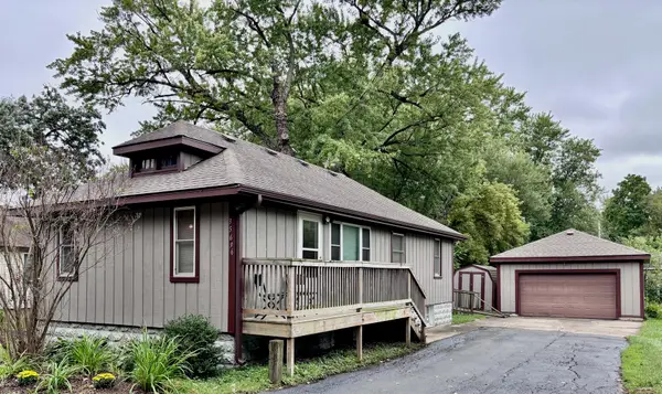 35696 N Grove Avenue, Ingleside, IL 60041