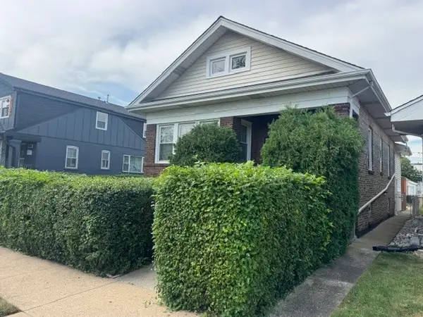 2726 Clarence Avenue, Berwyn, IL 60402