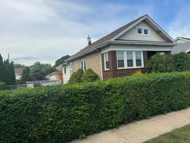 2726 Clarence Avenue, Berwyn, IL 60402 - #2