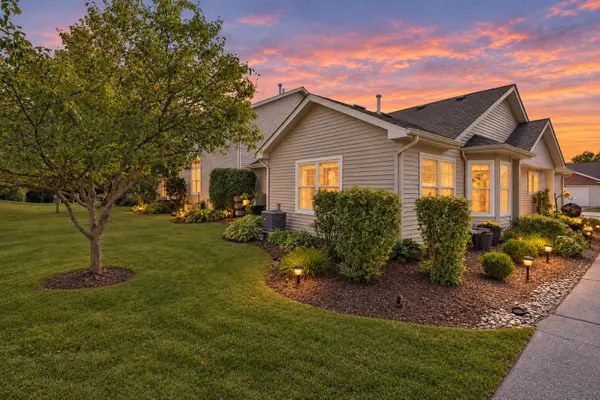 323 Capitol Drive #A, Sugar Grove, IL 60554