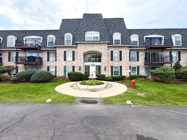 5000 Carriageway Drive #205, Rolling Meadows, IL 60008