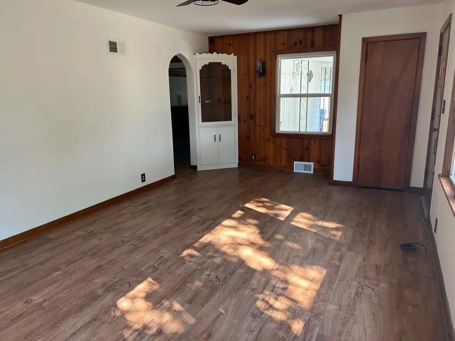 433 Marteeny Street, Mount Vernon, IL 62864 - #3