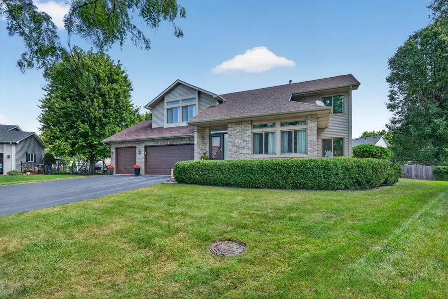 312 Badger Court, Oswego, IL 60543 - #2