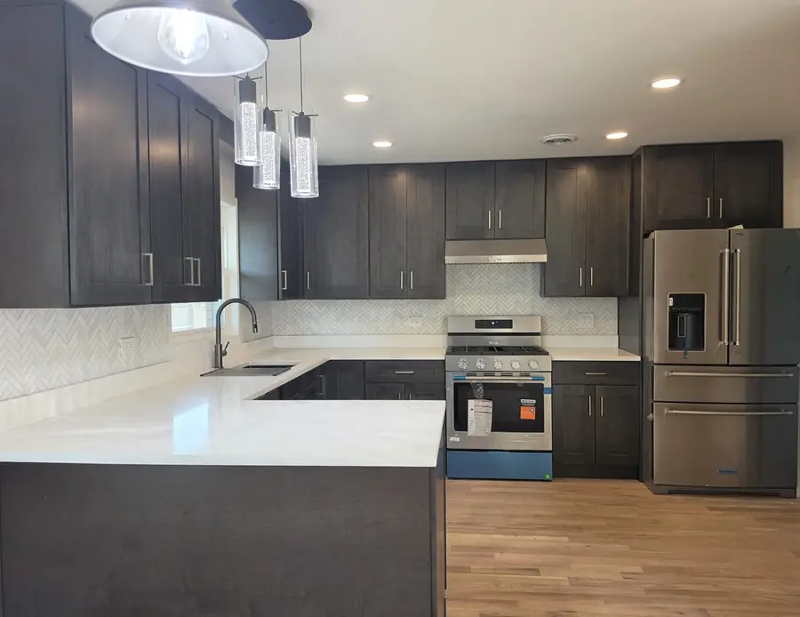 6410 W 88th Street, Oak Lawn, IL 60453 - #3