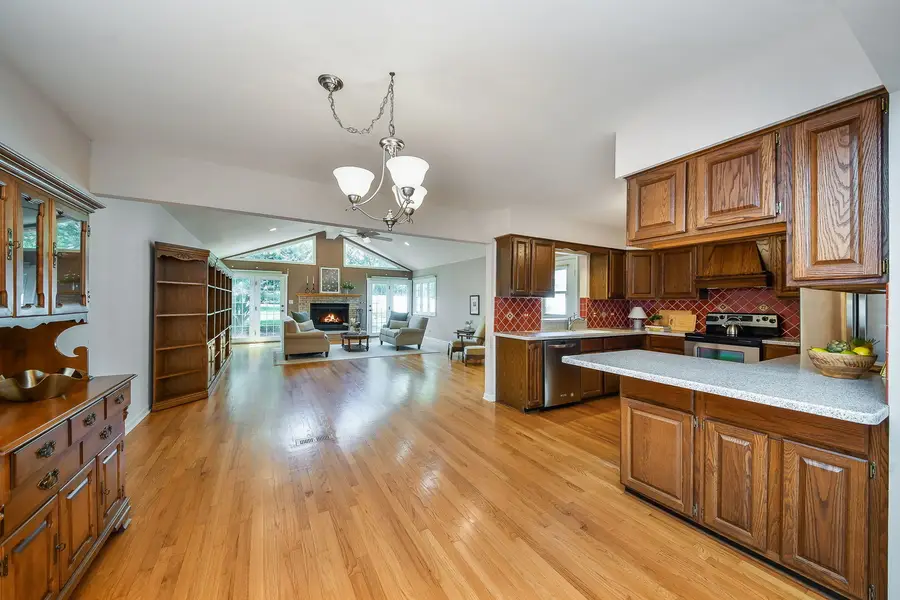 1126 S Edgewood Avenue, Lombard, IL 60148 - #2
