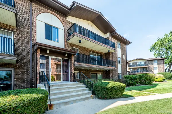 5237 James Lane #1217, Crestwood, IL 60418