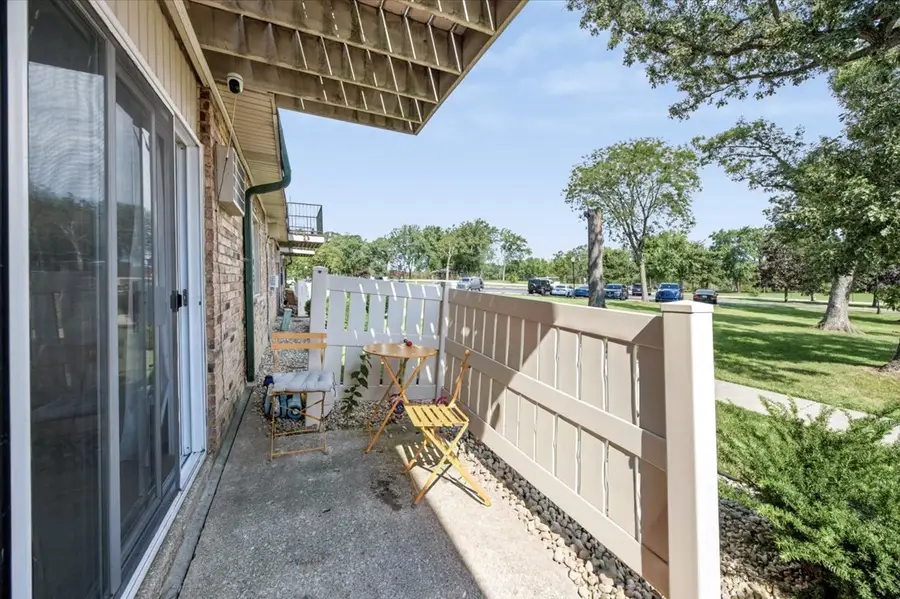 8423 W 99th Terrace #35-214, Palos Hills, IL 60465 - #3