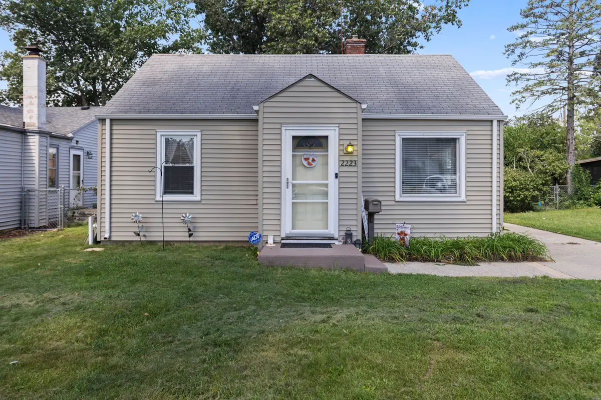 2223 Van Wie Avenue, Rockford, IL 61103 - #1