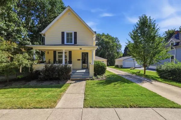 222 N 5th Street, St. Charles, IL 60174