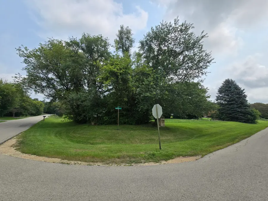 517 Atlantic Drive Ne, Poplar Grove, IL 61065 - #2
