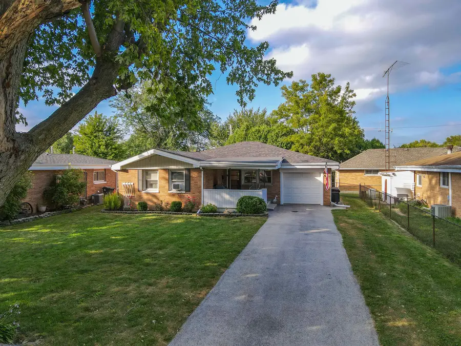 127 W Fourth Street, Manteno, IL 60950 - #2