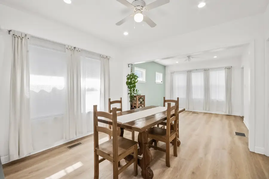 8915 S Racine Avenue, Chicago, IL 60620 - #3