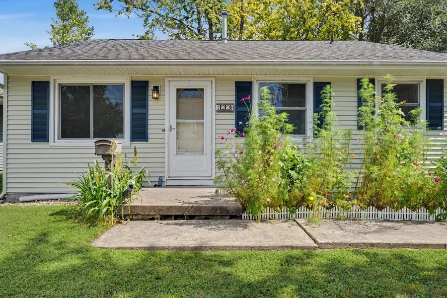 1228 S Mason Street, Bloomington, IL 61701 - #3
